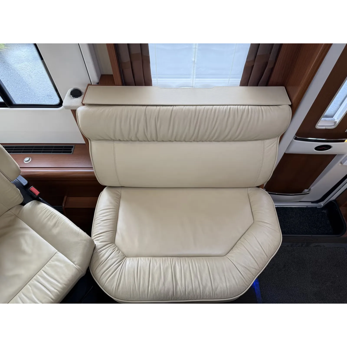 Carthago Chic E-Line I51QB Li