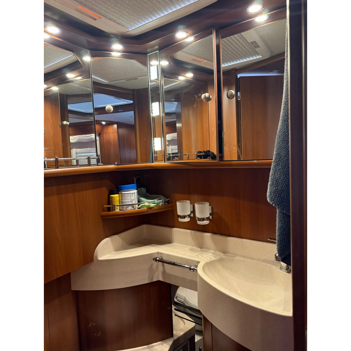 Carthago Chic E-line i 51 OB