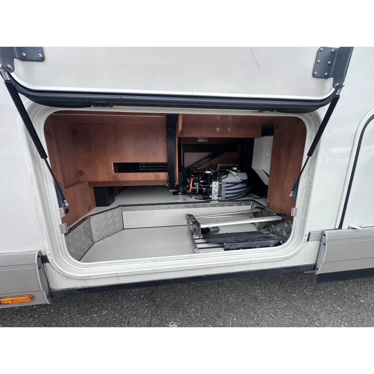 Carthago Chic C-Line XL 5.8 QB