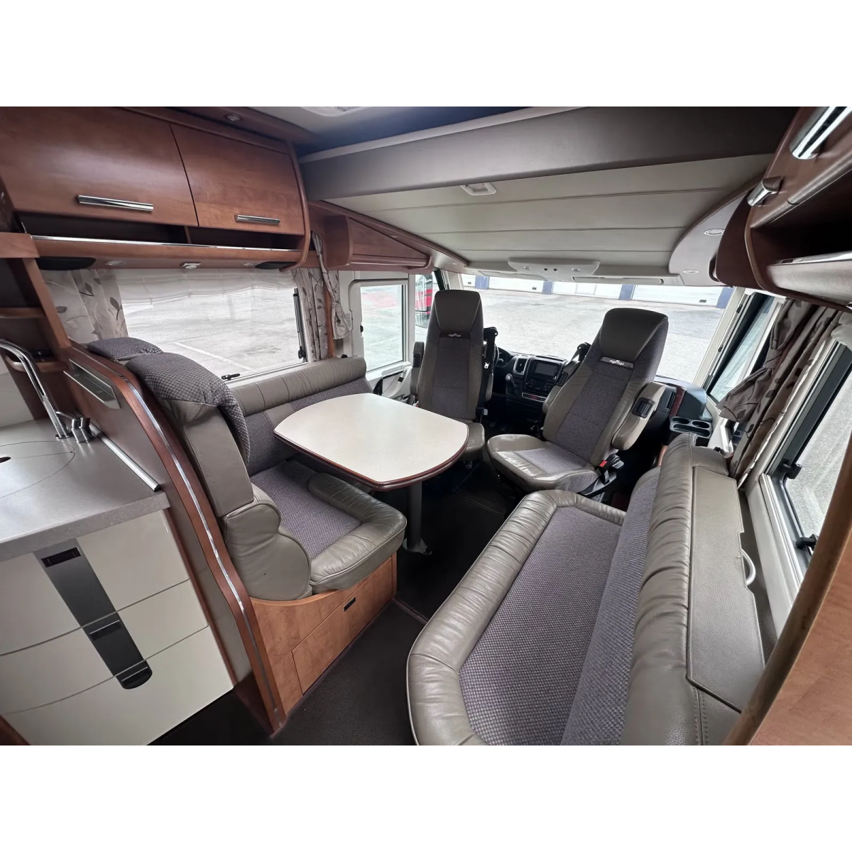 Carthago Chic C-Line XL 5.8 QB