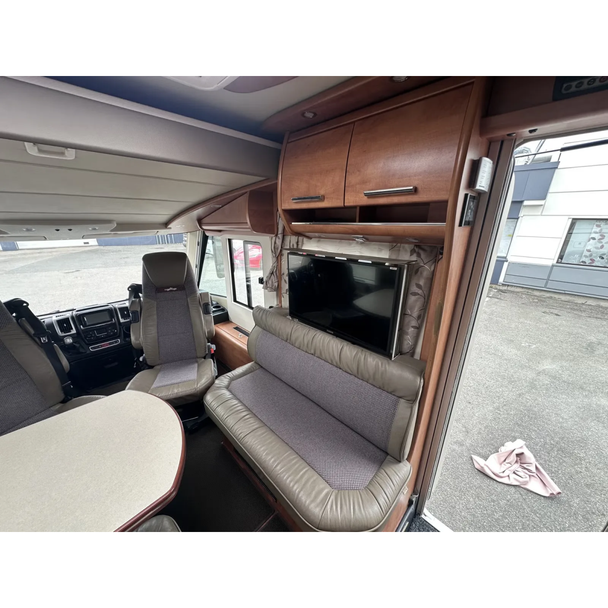 Carthago Chic C-Line XL 5.8 QB
