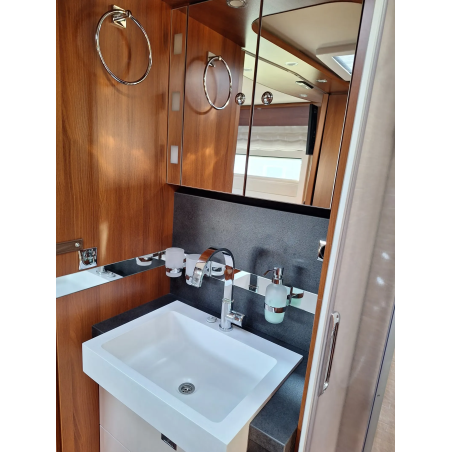 Carthago Chic E-line I 64XL