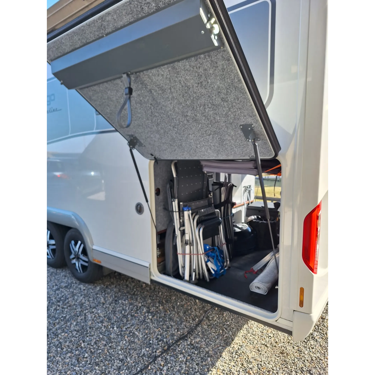 Carthago Chic E-line I 64XL