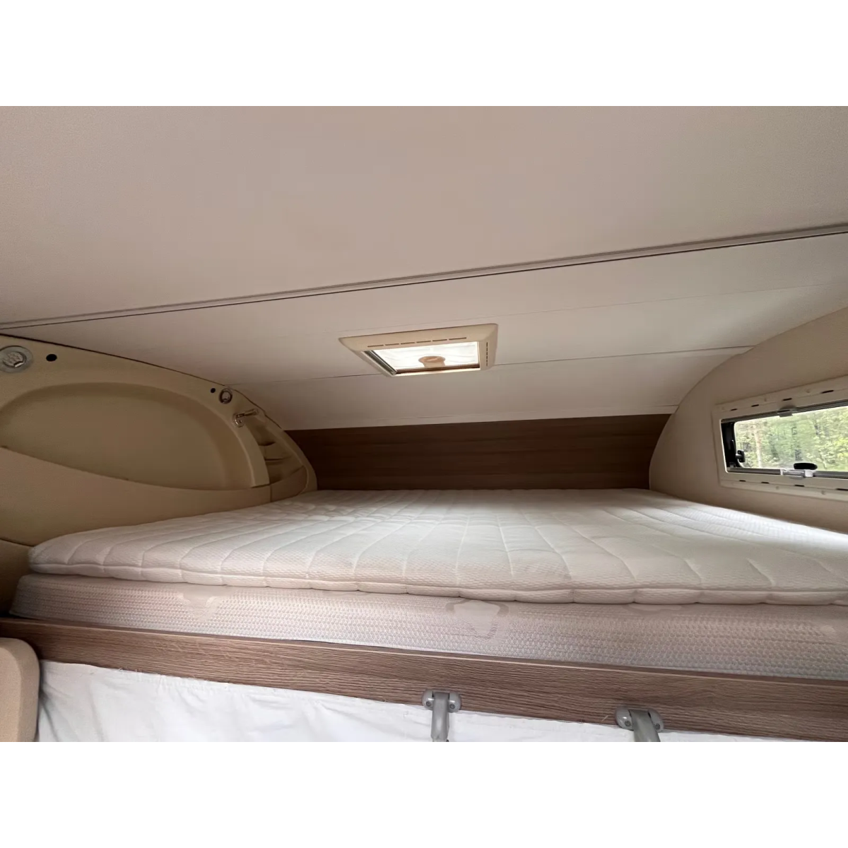 Challenger Genesis C276