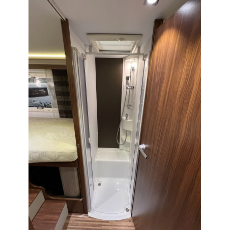 Adria Matrix M670 SL