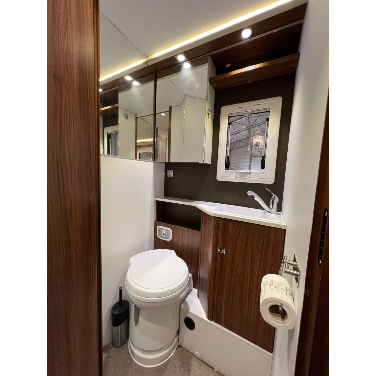 Adria Matrix M670 SL