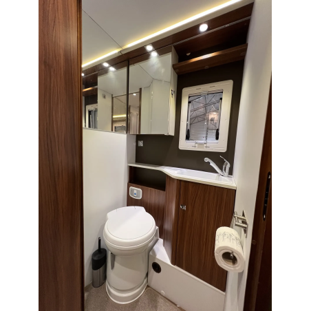 Adria Matrix M670 SL