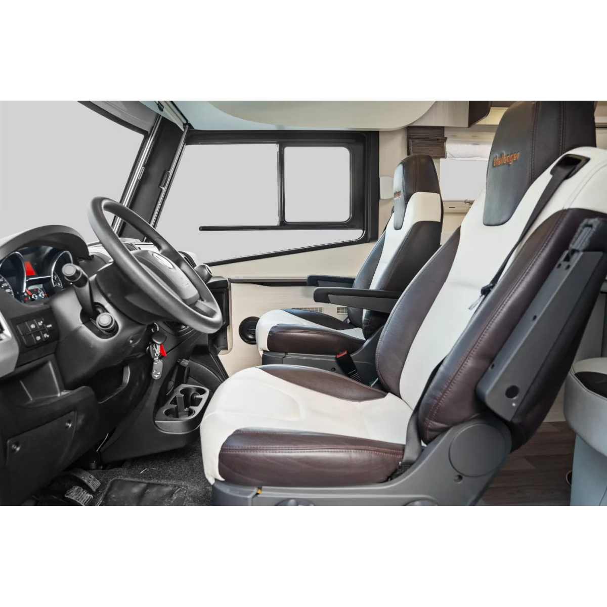 Challenger SIRIUS 3067