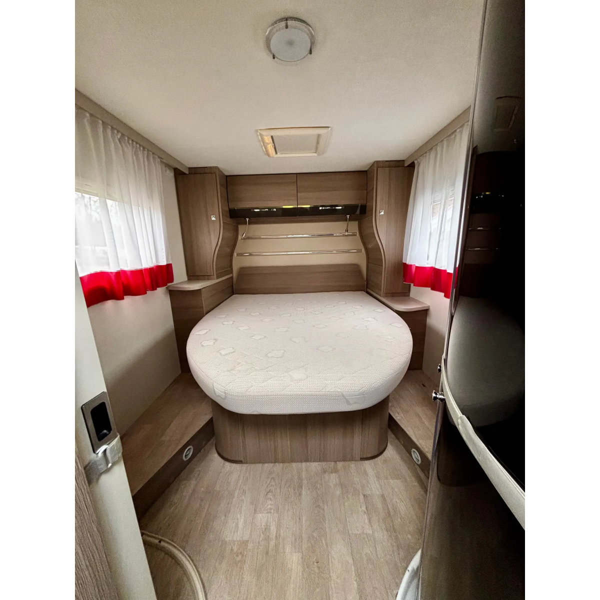 Challenger 398XL Genesis