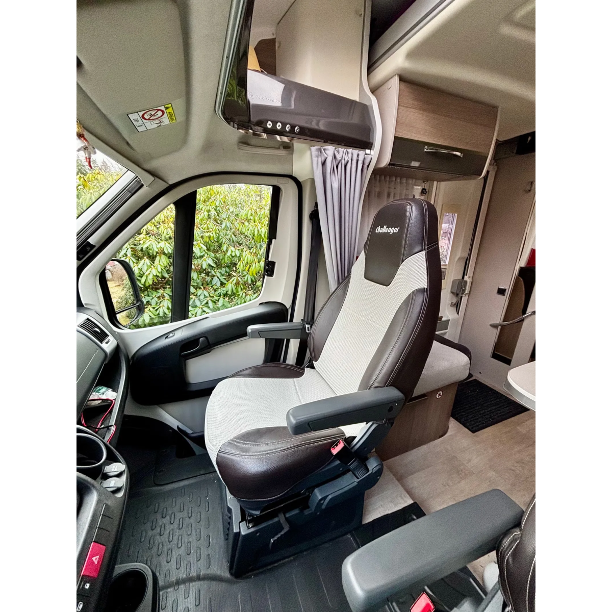 Challenger 398XL Genesis
