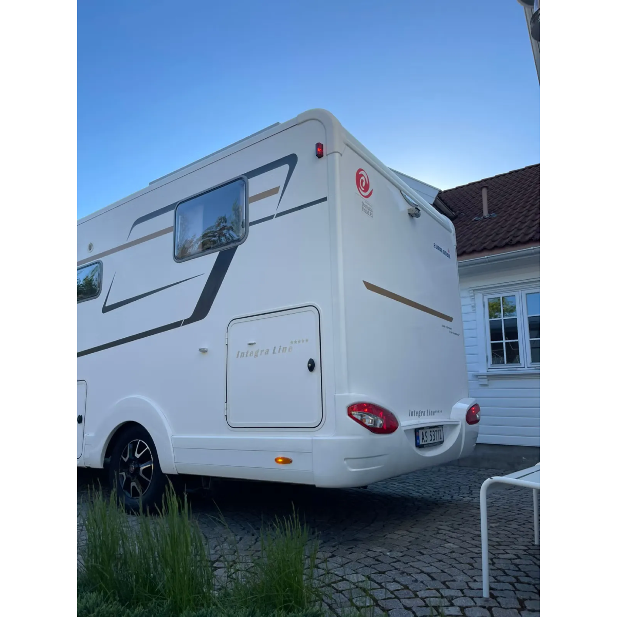 Eura Mobil Integra Line 695 QB