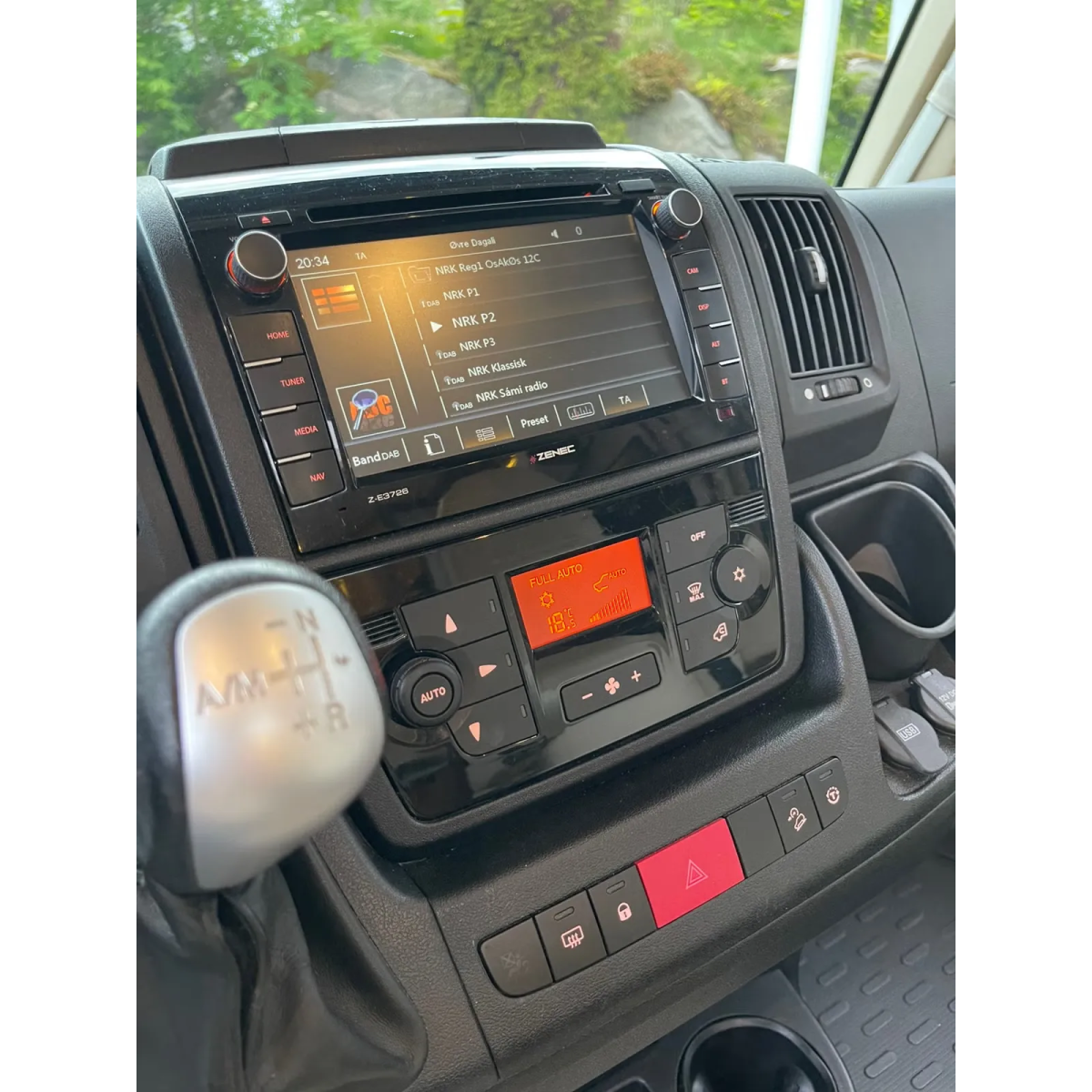 Eura Mobil Integra Line 695 QB