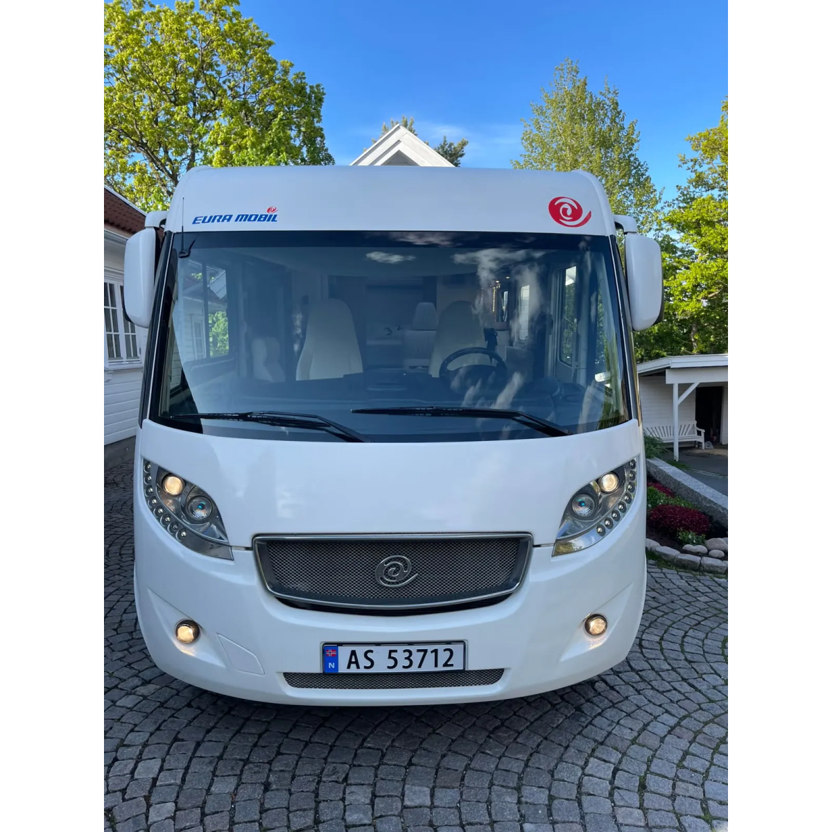 Eura Mobil Integra Line 695 QB
