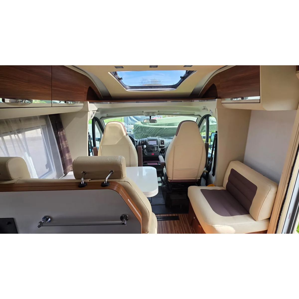 Adria Coral S690 SC