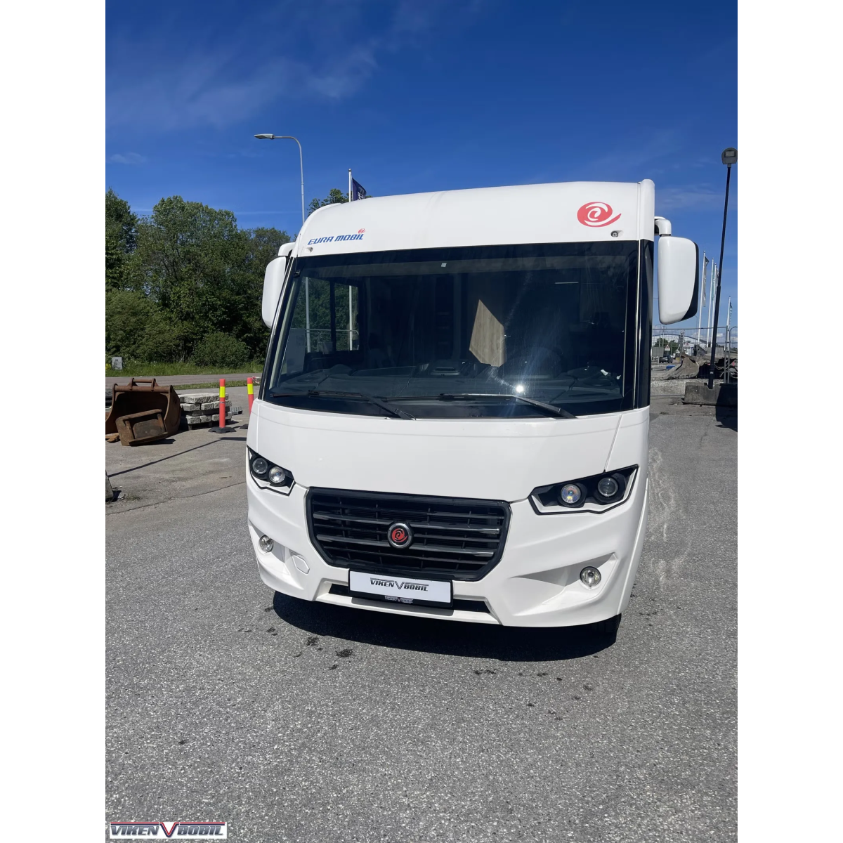 Eura Mobil I 695 EB