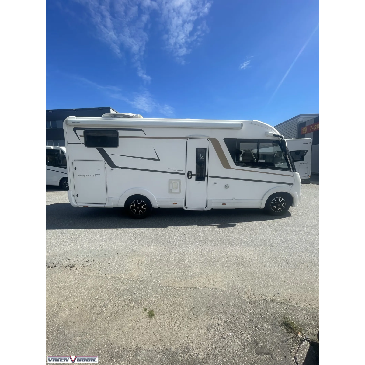 Eura Mobil I 695 EB