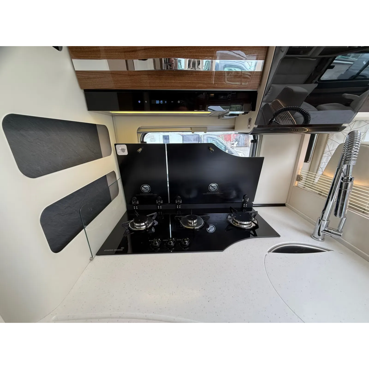 Eura Mobil 760 QB