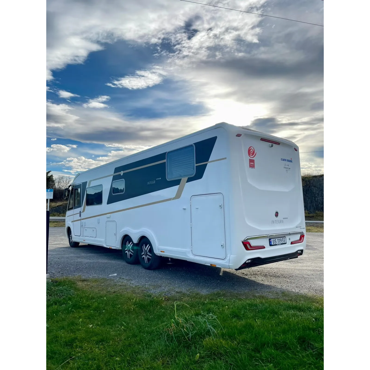 Eura Mobil Integra 890 QB