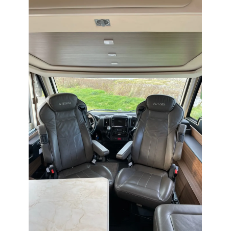 Eura Mobil Integra 890 QB