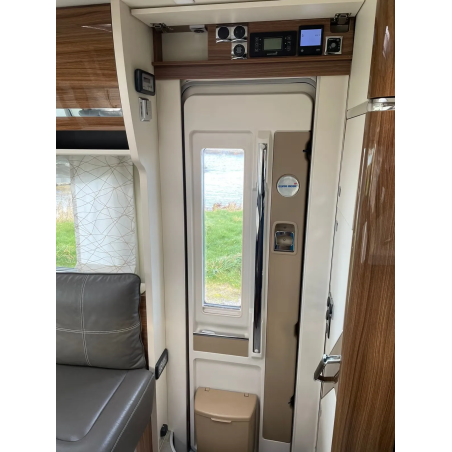 Eura Mobil Integra 890 QB