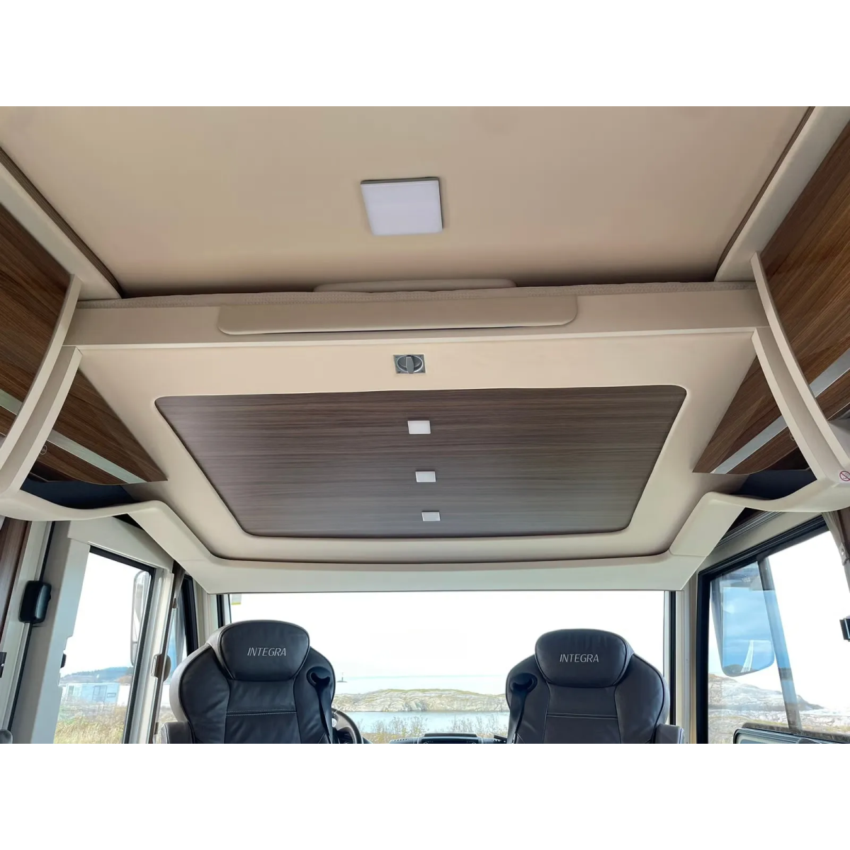 Eura Mobil Integra 890 QB