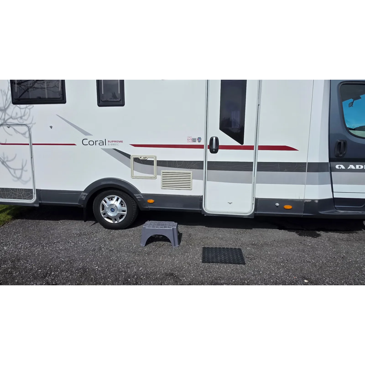 Adria Coral S690 SC