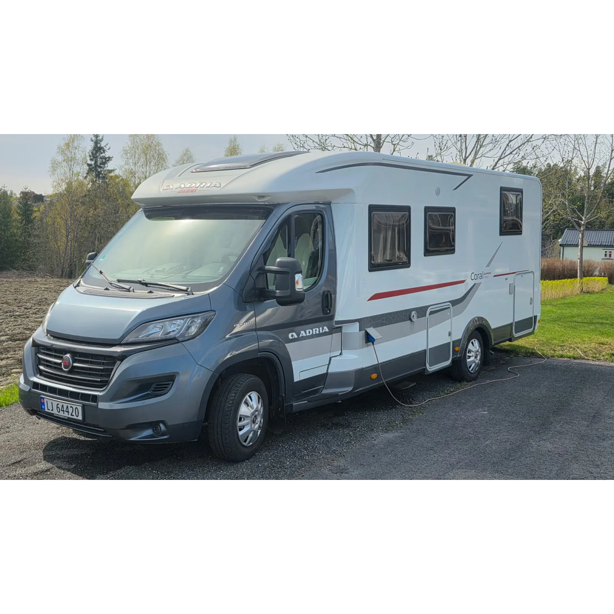 Adria Coral S690 SC
