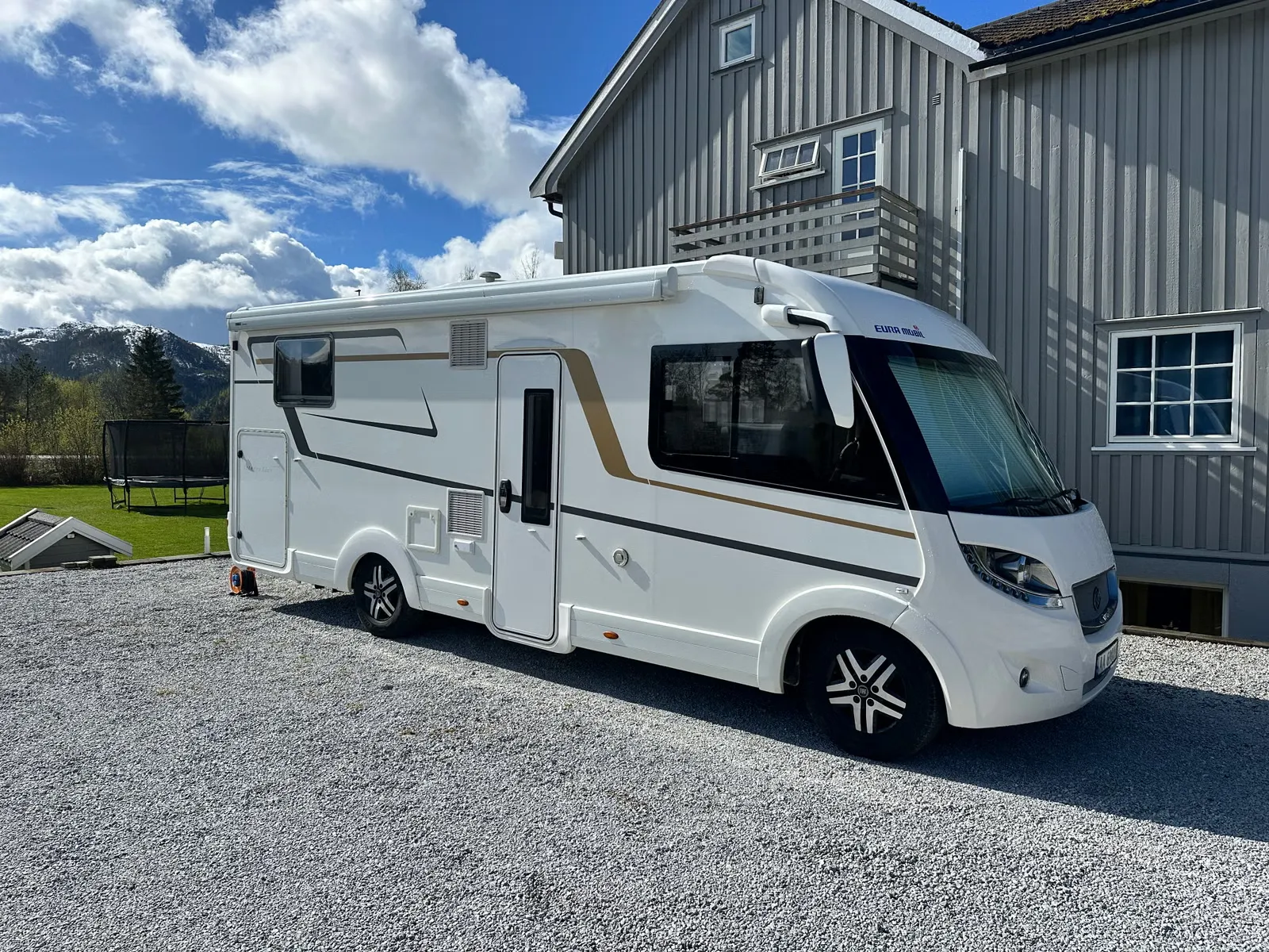 Eura Mobil Integra Line 720 QB