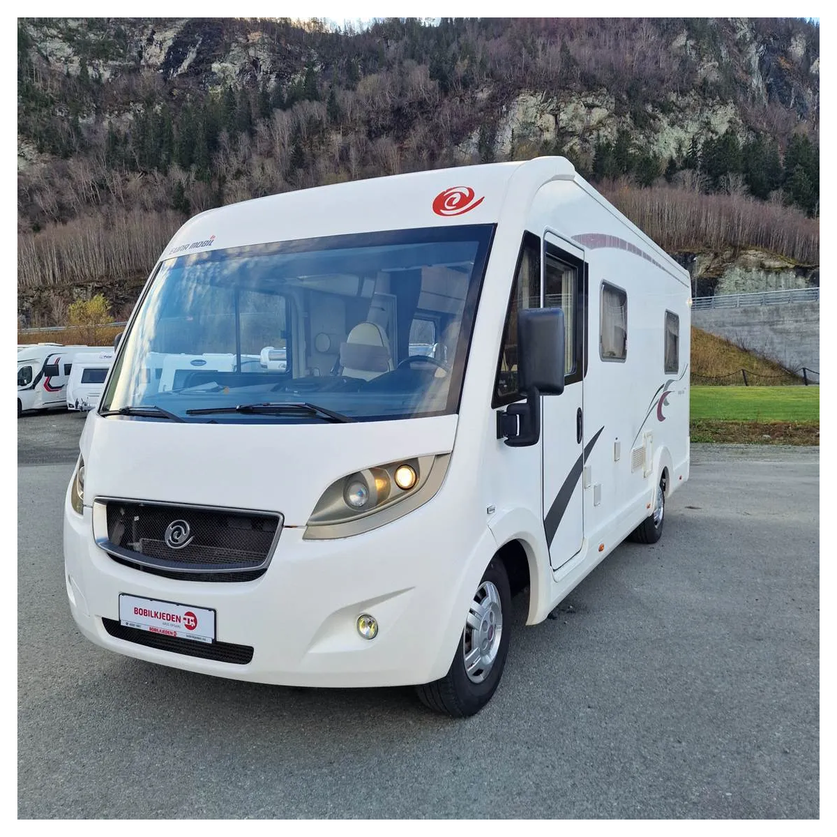 Eura Mobil Integra Line 680 QB