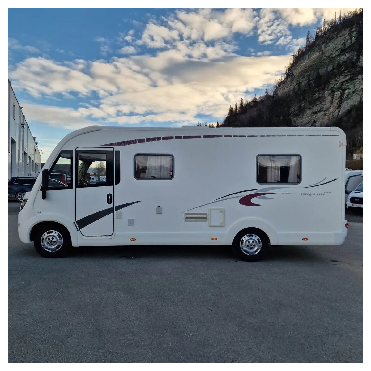 Eura Mobil Integra Line 680 QB