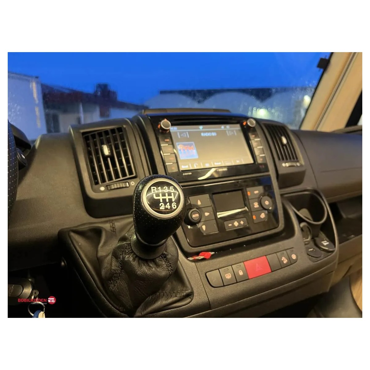 Eura Mobil IL 655 EB
