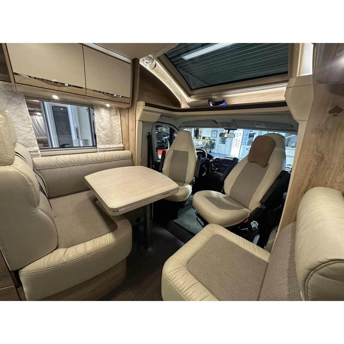 Eura Mobil PRS 730 EB