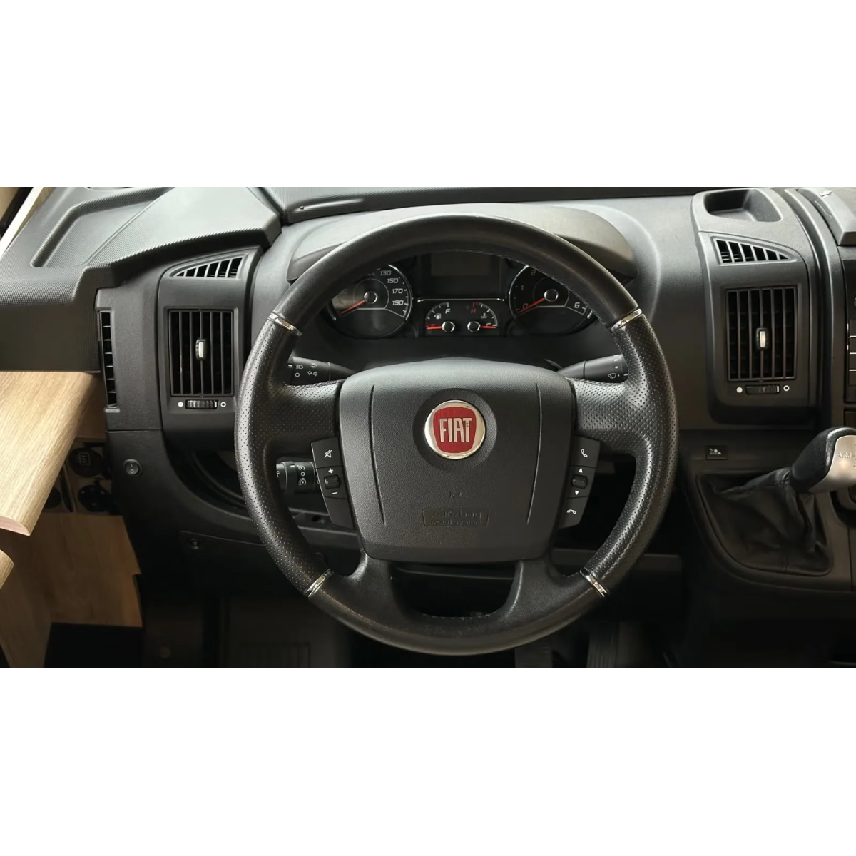 Eura Mobil IL 730 EB