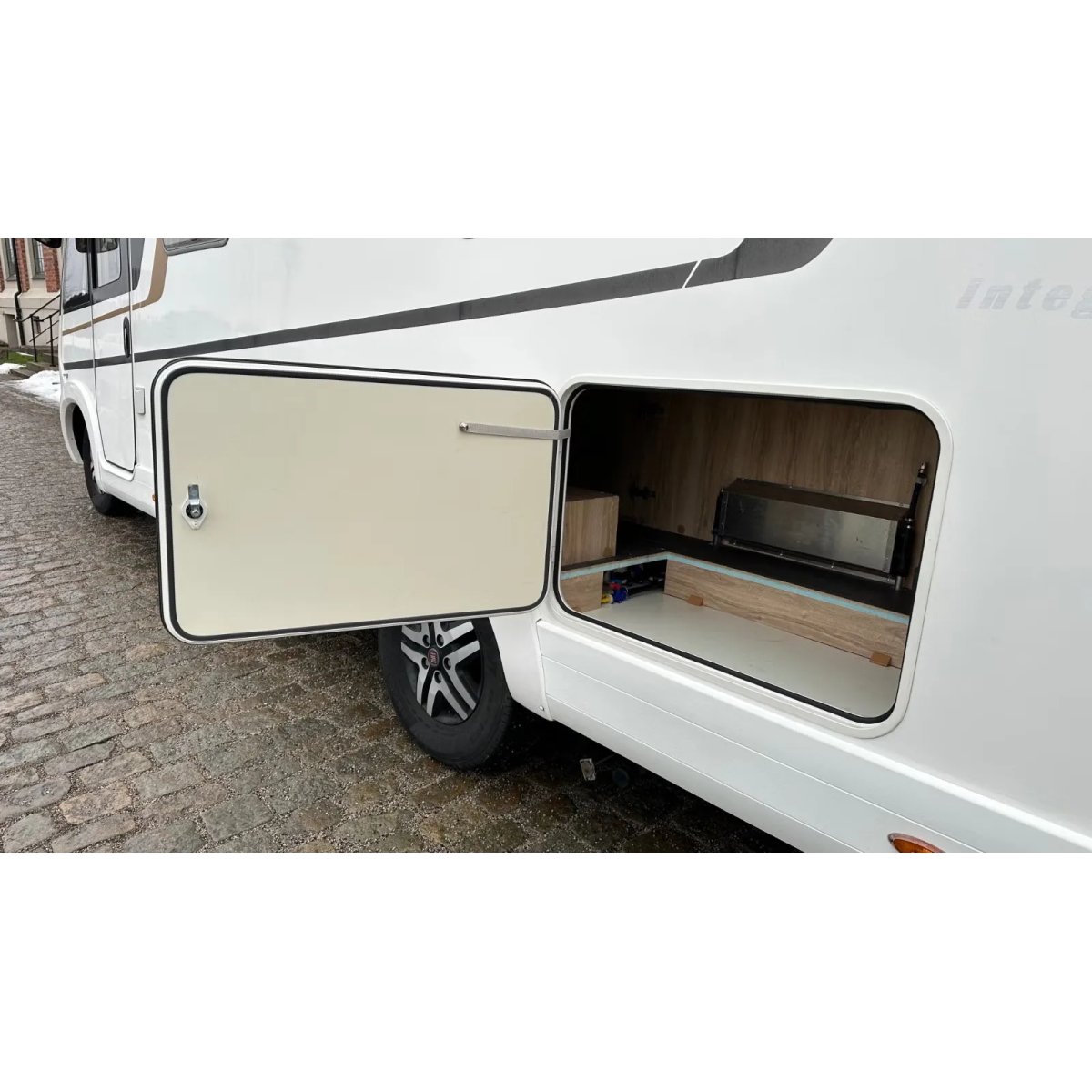 Eura Mobil IL 730 EB