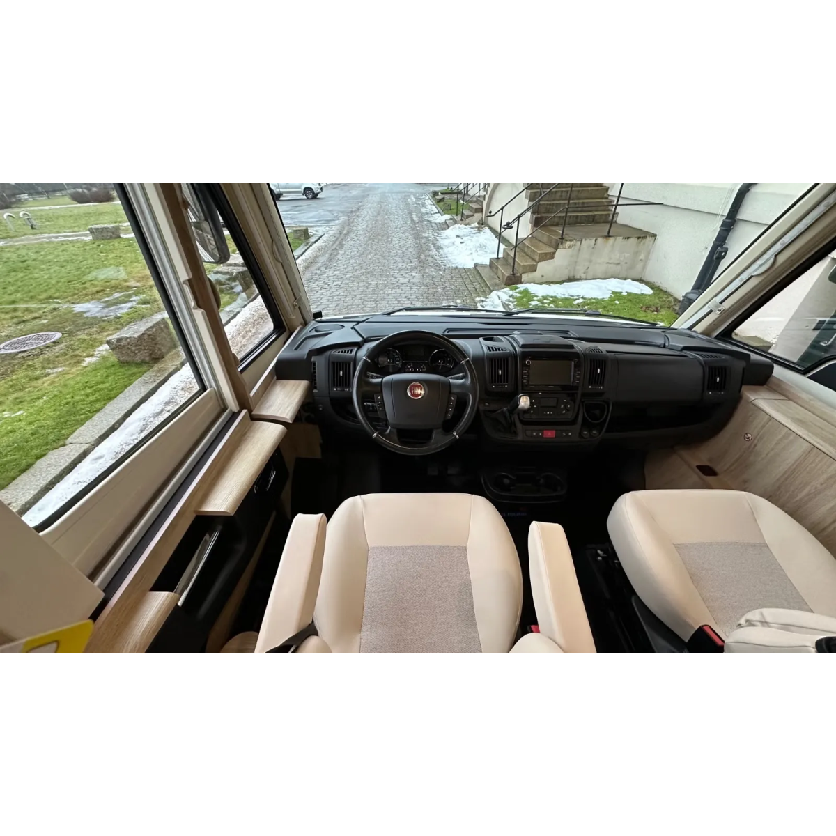 Eura Mobil IL 730 EB