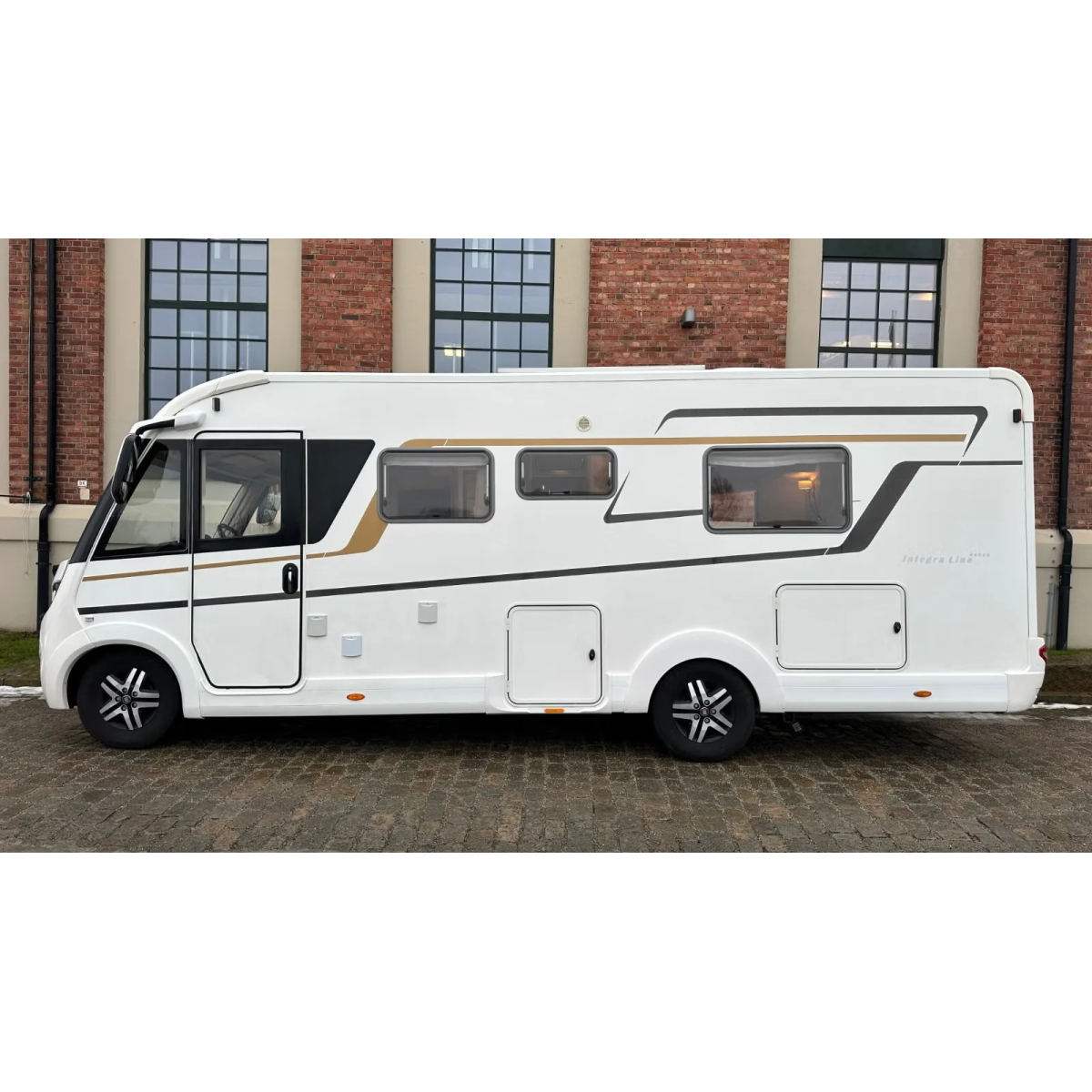 Eura Mobil IL 730 EB