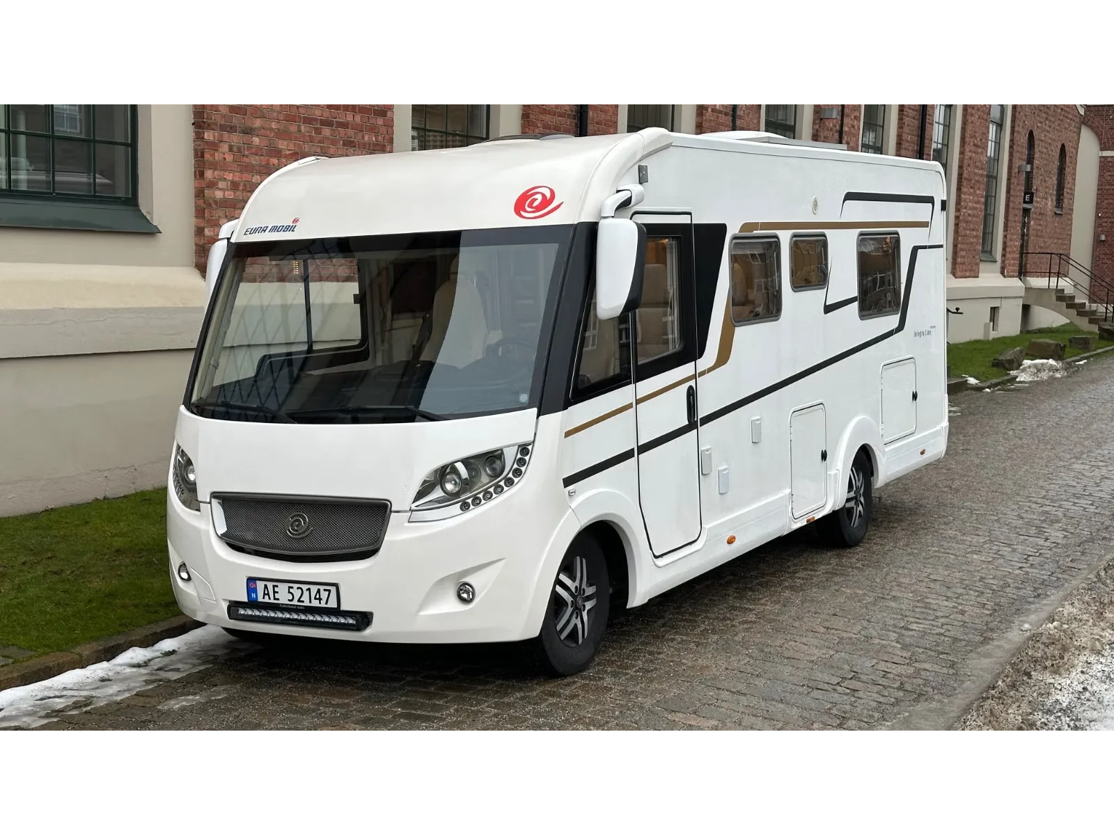 Eura Mobil IL 730 EB