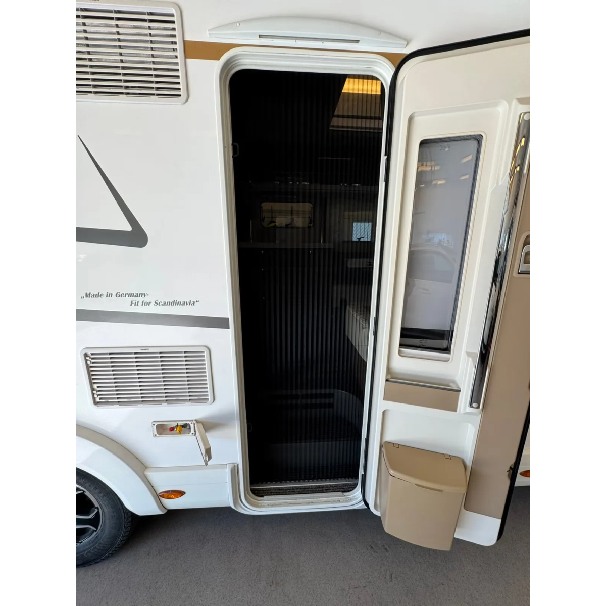 Eura Mobil IL 720 QF