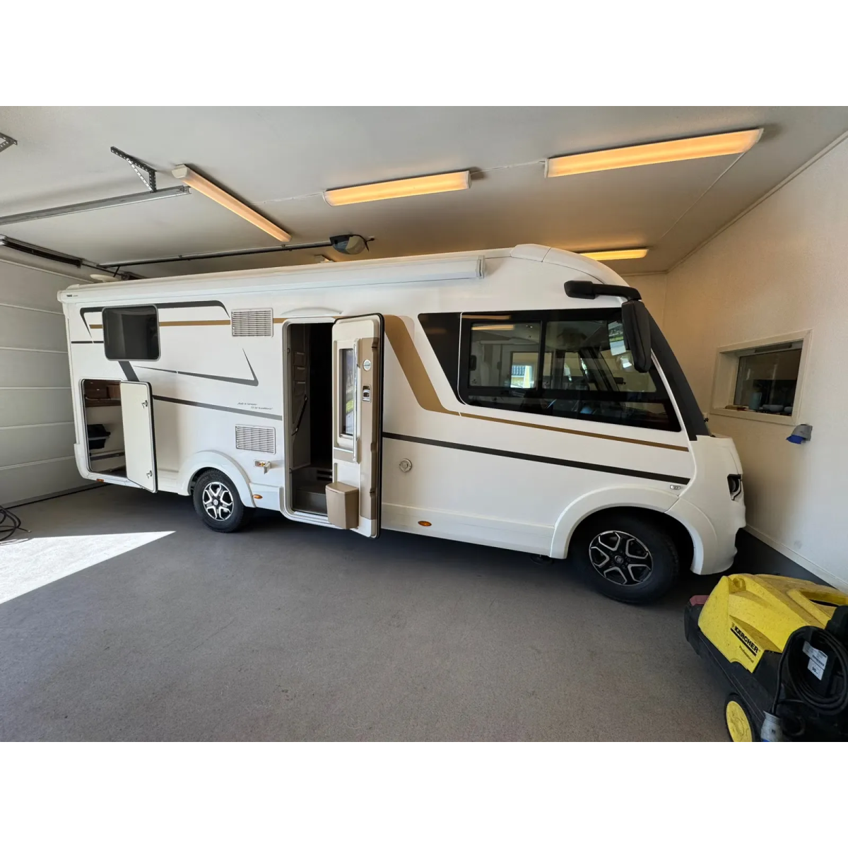 Eura Mobil IL 720 QF