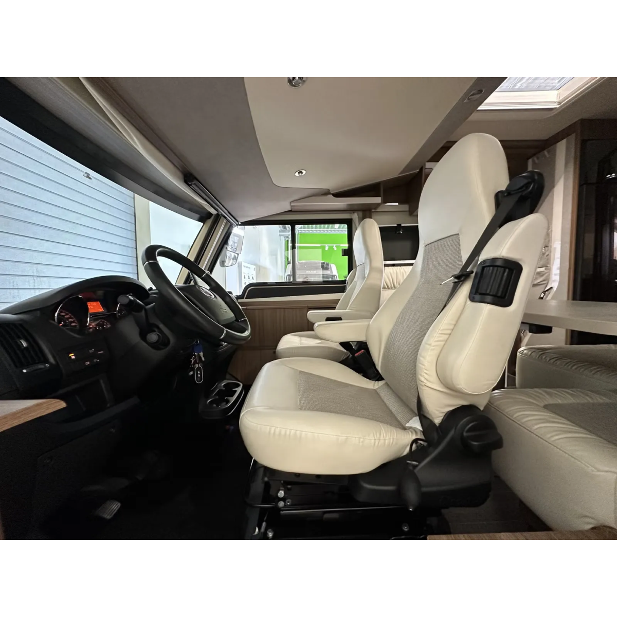 Eura Mobil IL 720 QB