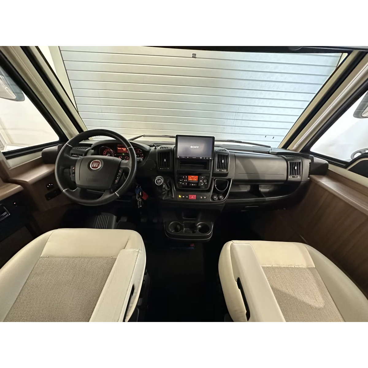 Eura Mobil IL 720 QB