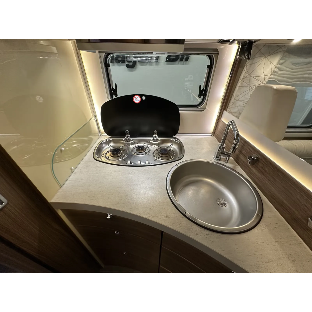 Eura Mobil IL 720 QB