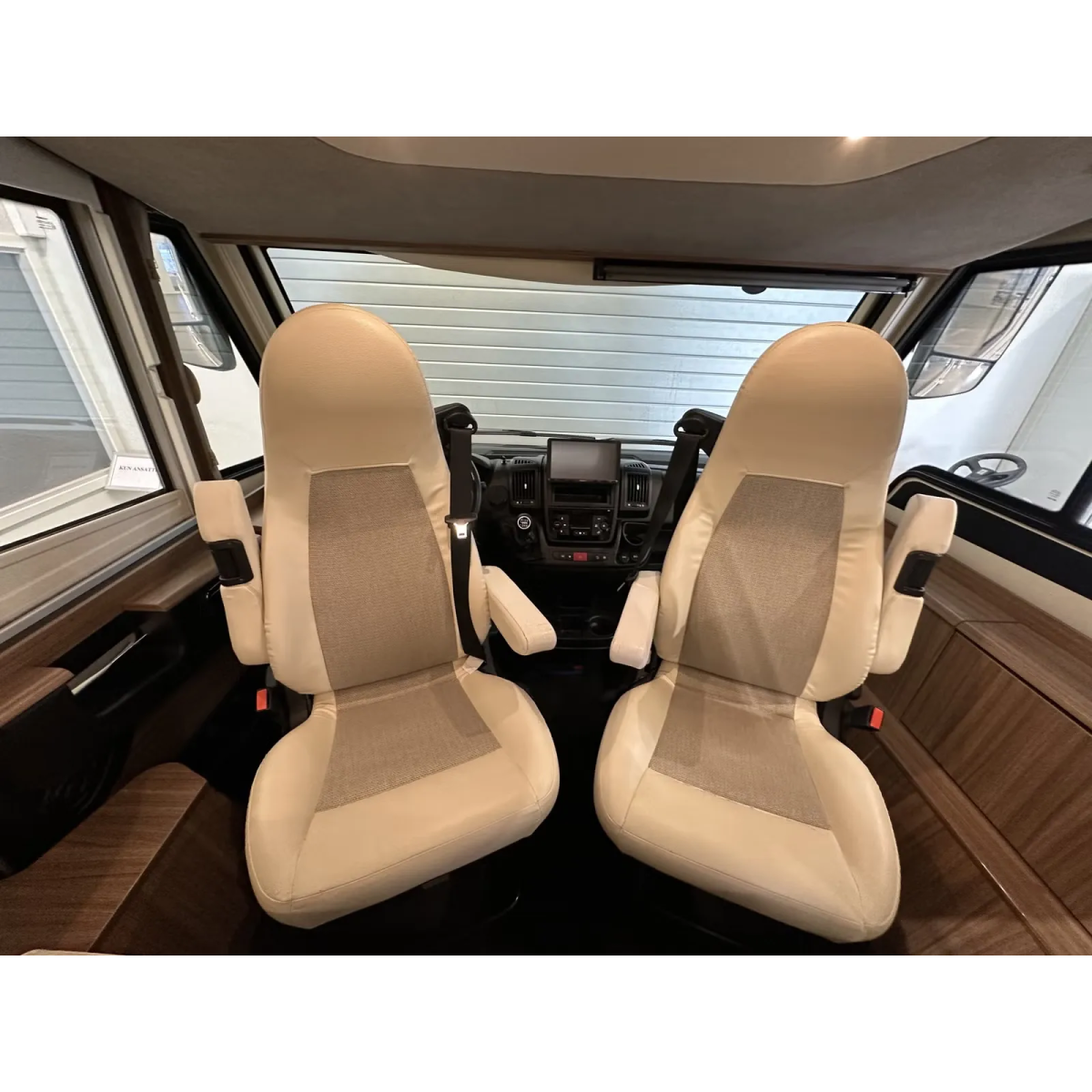 Eura Mobil IL 720 QB