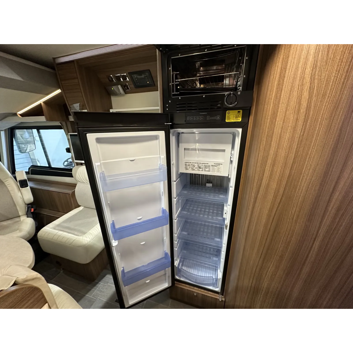 Eura Mobil IL 720 QB