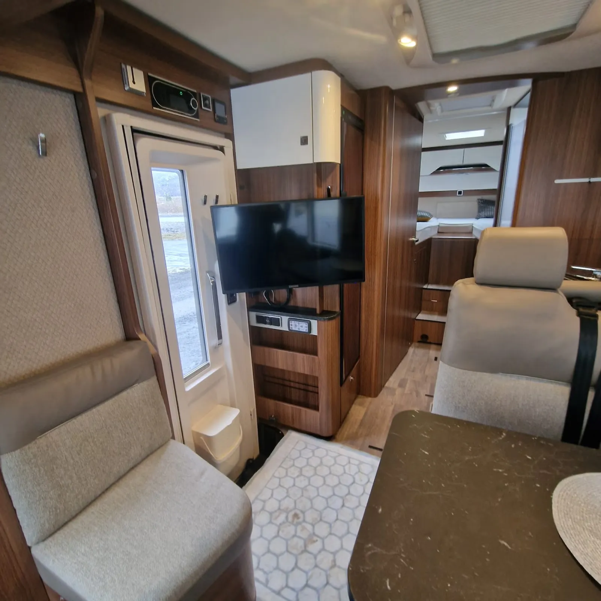 Hymer B 680 MC