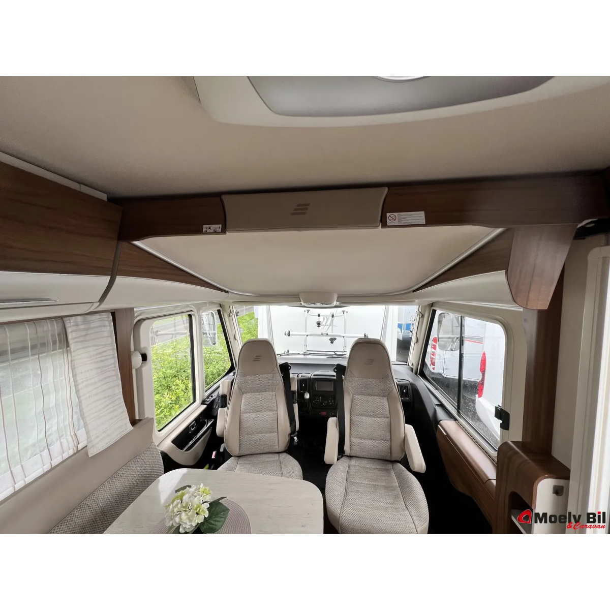 Hymer B 588 DL