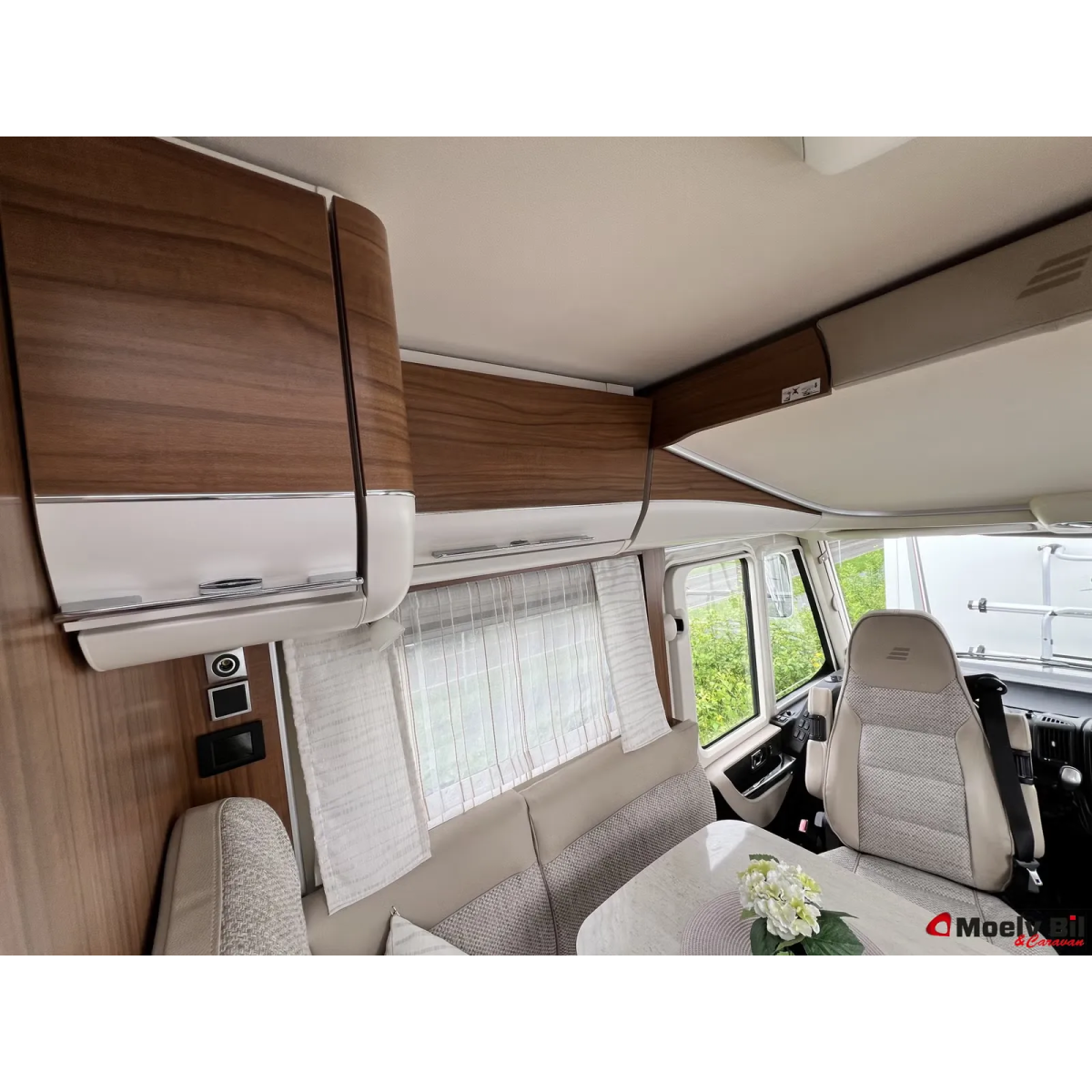 Hymer B 588 DL