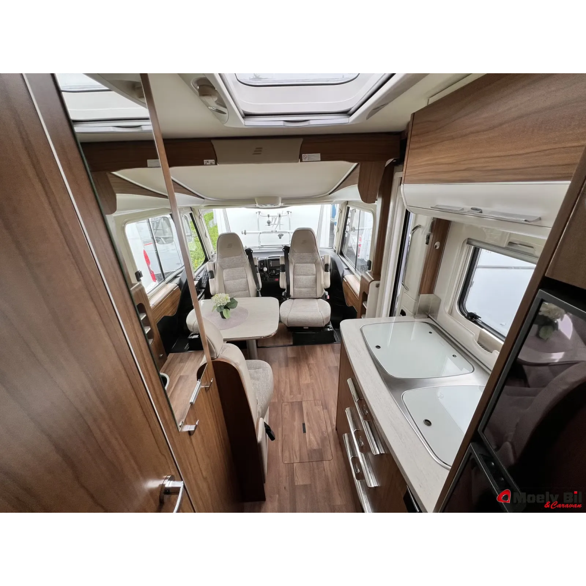 Hymer B 588 DL