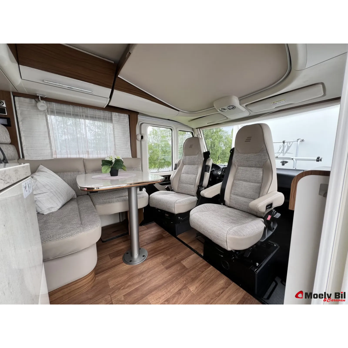 Hymer B 588 DL