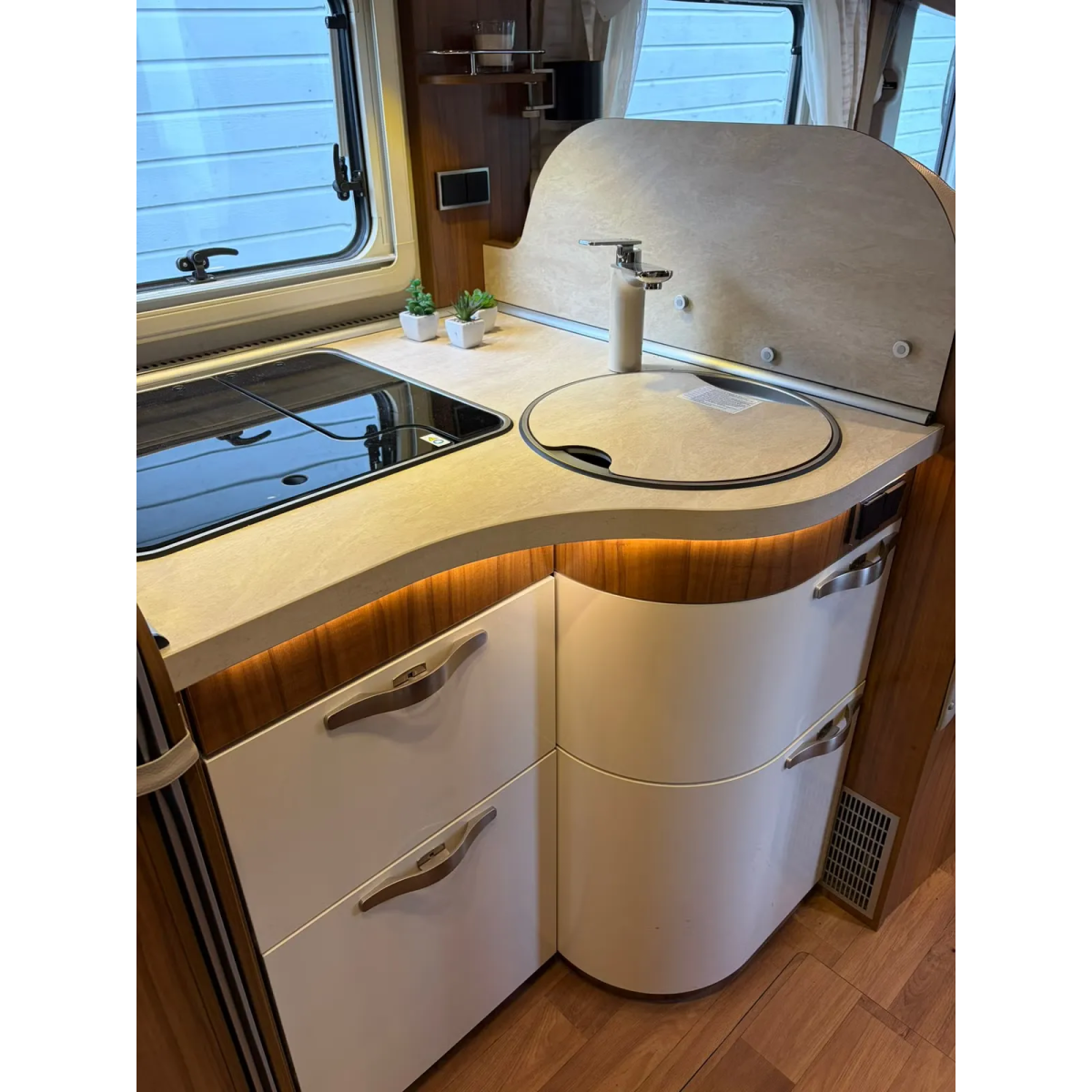 Hymer B 678